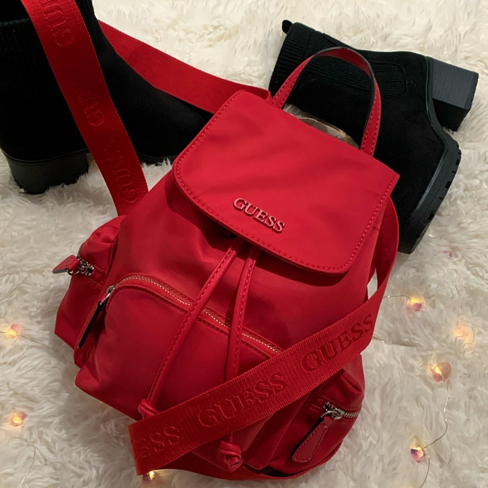 NEW CONDITION GUESS RED MINI BACKPACK 🔥✨🔥✨🔥WOMENS NYLON TRAVEL BAG TOP HANDLE